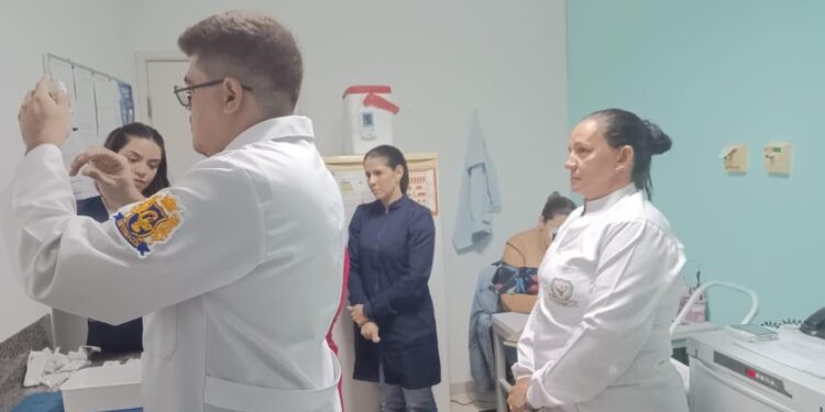 Curso sobre vacina BCG qualifica profissionais de Figueirão para combate à tuberculose