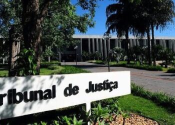 Salários de juízes em MS ultrapassam teto constitucional e atingem média de R$ 85 mil