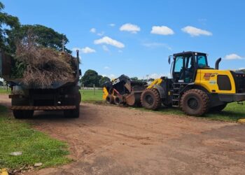 Camapuã reforça programa de limpeza urbana com foco na Vila Industrial