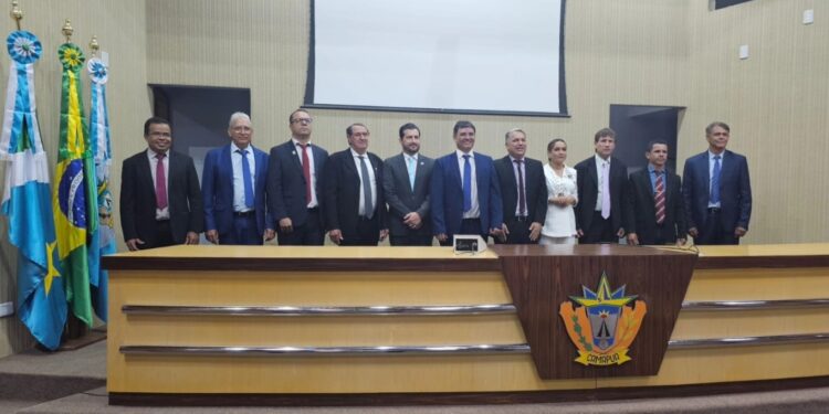 Manoel Nery assume em Camapuã com proposta de união entre Executivo e Legislativo