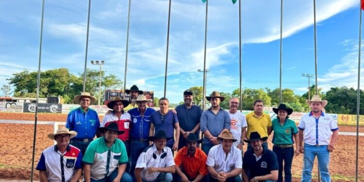 Parceria entre Prefeitura de Costa Rica e Clube de Laço Três Divisas fortalece tradições