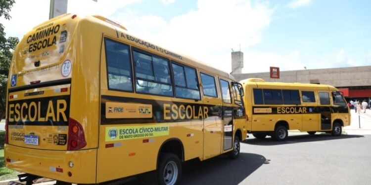 Costa Rica é contemplada com novo ônibus escolar durante lançamento do Programa MS Educação