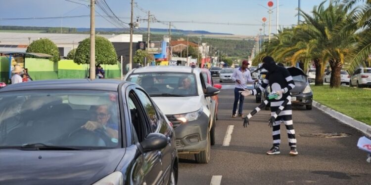 Costa Rica intensifica combate à dengue com blitz educativa