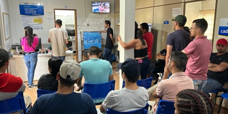 Costa Rica realiza mutirão para contratação de Auxiliares Agrícolas