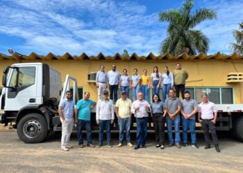 Figueirão amplia frota com aquisição de caminhão prancha para infraestrutura