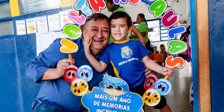 Ano letivo tem início em São Gabriel do Oeste com recepção especial para alunos