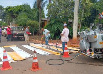 Camapuã Avança com Limpeza Urbana e Sinalização de Ruas em Diferentes Bairros