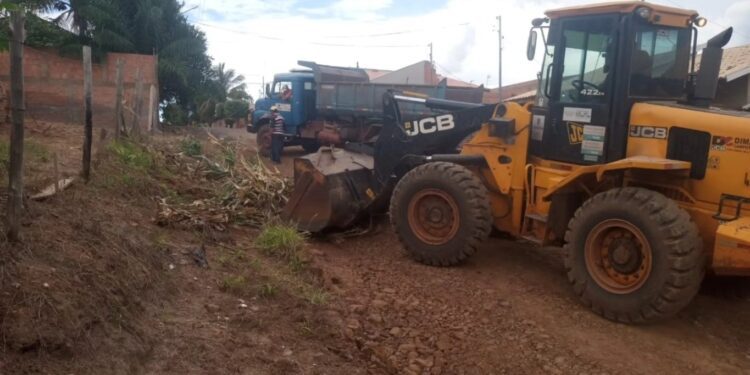 Prefeitura de Camapuã realiza mutirão de limpeza e manutenção urbana