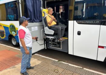 Novo ônibus reforça transporte de pacientes de Costa Rica a Barretos