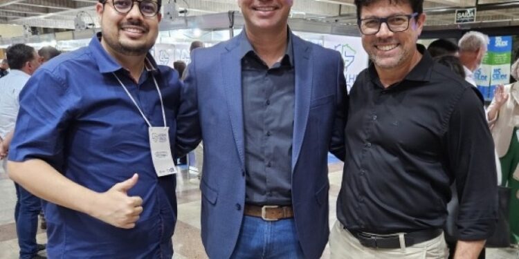 Costa Rica participa do Acolhe Saúde 2025, que reúne lideranças para fortalecer o SUS em MS