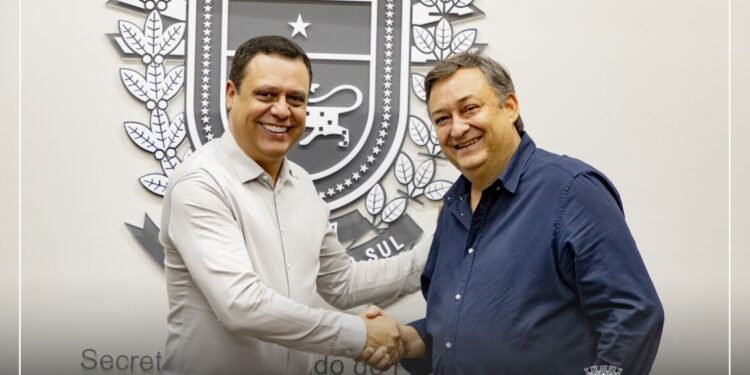 Leocir Montanha busca investimentos para cultura, moradia e gestão