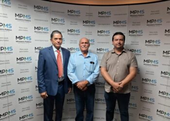 Prefeito Juvenal Consolaro participa de encontro organizado pelo MPMS