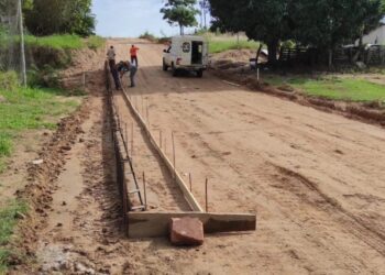 Camapuã inicia calçamento da Rua Espedito Silva no Bairro Assentamento