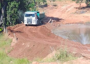 Obra em represa de Figueirão busca prevenir riscos e garantir abastecimento na zona rural