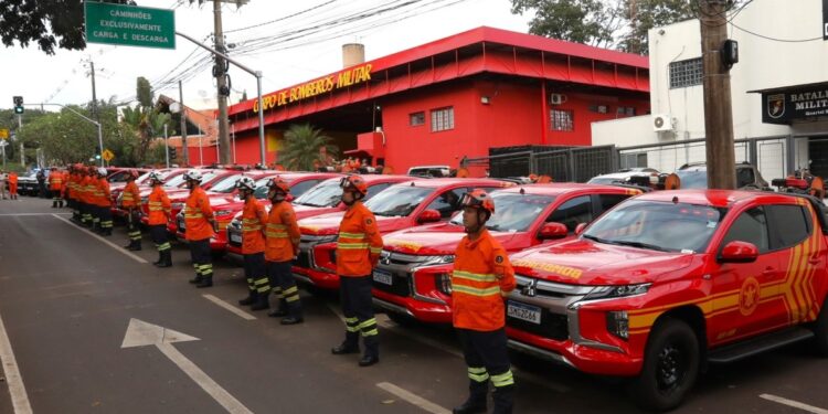 Governo de MS entrega viaturas e equipamentos para a Polícia Penal e para combater aos incêndios no Pantanal