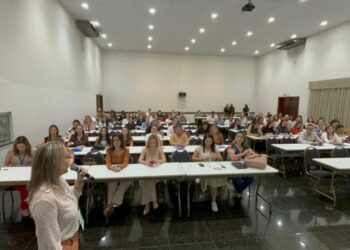 SES promove oficina técnica da assistência farmacêutica para fortalecer práticas