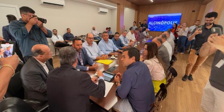 Alcinópolis recebe aval para projetos de urbanização e saúde