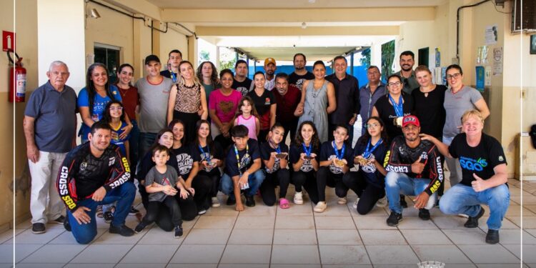São Gabriel do Oeste conquista medalhas em ginástica rítmica e judô nos Jogos Escolares