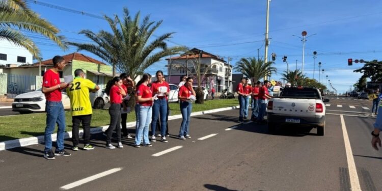 Maio Amarelo mobiliza instituições e comunidade em Costa Rica para trânsito mais seguro