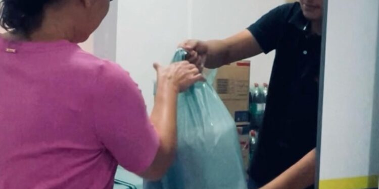 Secretaria de Assistência Social de Costa Rica realiza ação para minimizar efeitos do frio