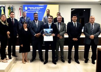 Juiz Francisco Soliman é homenageado pela Câmara de Costa Rica
