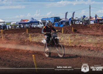 Motocross agita São Gabriel do Oeste em etapa estadual do campeonato