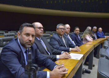 Gestores de Alcinópolis buscam recursos em Brasília para saúde, transporte escolar e obras