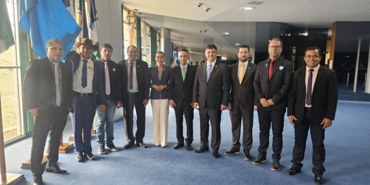 Prefeito Manoel Nery e comitiva visitam Brasília em busca de recursos para o município