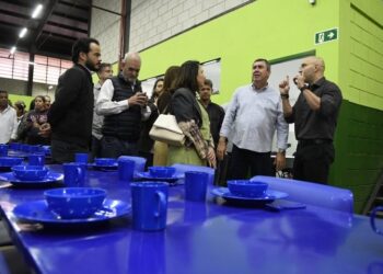 Governo de MS inaugura escola para atender 400 alunos com ensino regular e profissionalizante no Jardim Noroeste