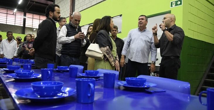 Governo de MS inaugura escola para atender 400 alunos com ensino regular e profissionalizante no Jardim Noroeste