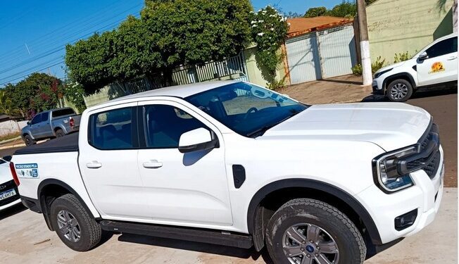 Agentes de endemias passam a dispor de caminhonete nova em Alcinópolis