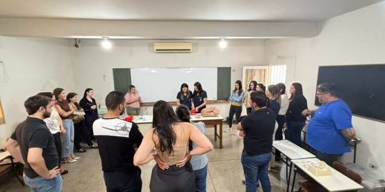 Costa Rica qualifica profissionais e amplia acesso a contraceptivos de longa duração