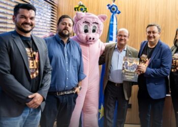 Prefeito Leocir Montanha divulga a 29ª Festa do Leitão no Rolete em Campo Grande