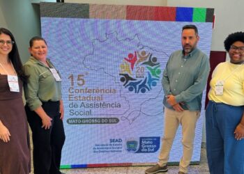 Prefeito Weliton Guimarães lidera equipe de Alcinópolis em debates da 15ª Confeas