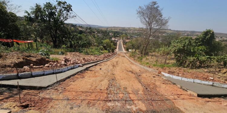 Camapuã avança com obras de pavimentação e se transforma em um grande canteiro de obras