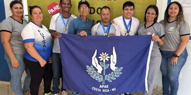 APAE de Costa Rica brilha e assegura vaga na etapa nacional das Olimpíadas Especiais