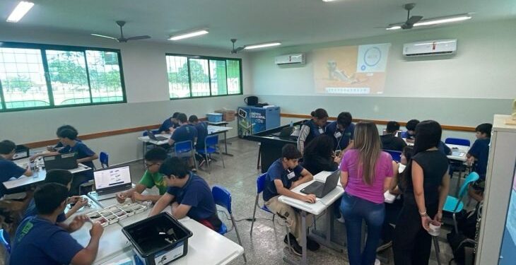SED abre consulta pública para formação de novo currículo da educação digital