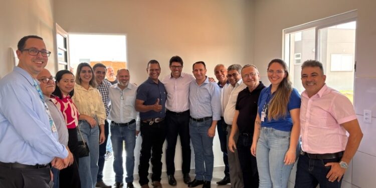 Costa Rica entrega novas 33 moradias em ação conjunta com governo estadual