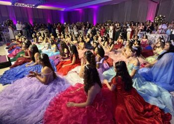Costa Rica celebra transformação com o Baile de Debutantes do Projeto Primavera 2025