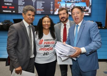 Gerson Claro reafirma papel da ALEMS no fortalecimento da educação pública e no diálogo com categorias