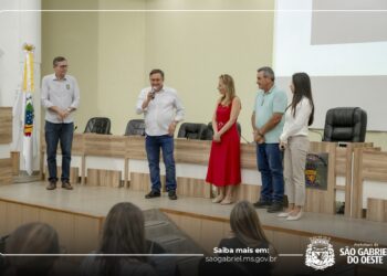 São Gabriel do Oeste realiza capacitação sobre doenças raras com apoio da BioMarin e presença do prefeito Leocir Montanha