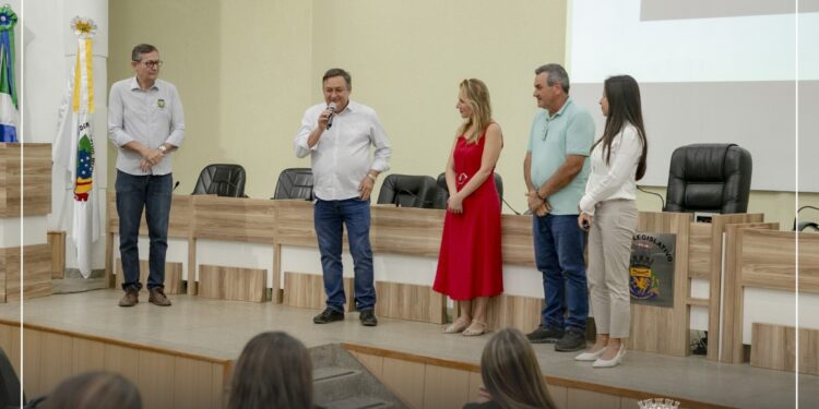 São Gabriel do Oeste realiza capacitação sobre doenças raras com apoio da BioMarin e presença do prefeito Leocir Montanha