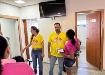 Weliton Guimarães participa de ação do Outubro Rosa e reforça atenção à saúde da mulher em Alcinópolis