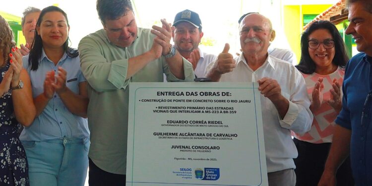 Juvental Consolaro e governador Riedel formalizam entrega de obras que somam R$ 22 milhões em Figueirão