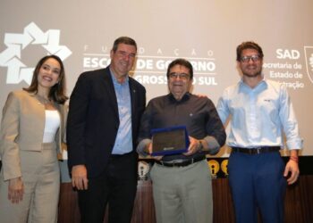 Escolagov homenageia servidor público que acompanhou a criação e evolução da instituição