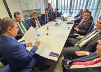 Prefeito Manoel Nery e secretário Jean Carlos protocolam pedidos e ampliam diálogo no Senado