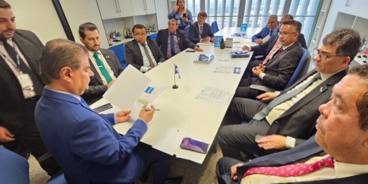 Prefeito Manoel Nery e secretário Jean Carlos protocolam pedidos e ampliam diálogo no Senado