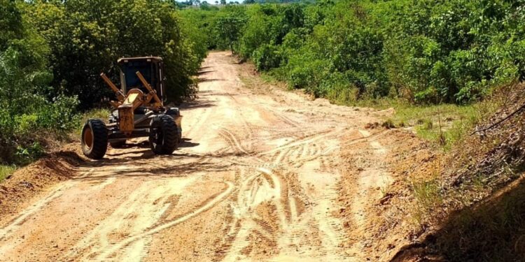 Infraestrutura rural em foco: Jean Carlos acompanha obras na região do Pulador em Camapuã