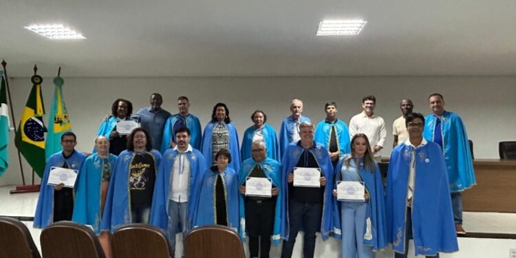 Academia de Letras do Brasil em Costa Rica amplia quadro e renova diretoria