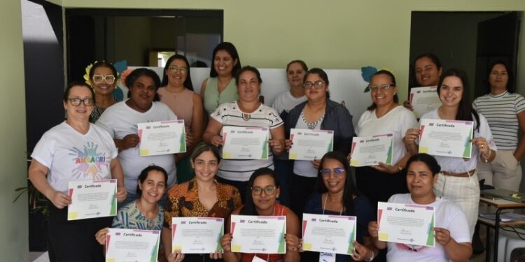 Projeto do Sebrae encerra ciclo de capacitações para famílias atípicas em Costa Rica